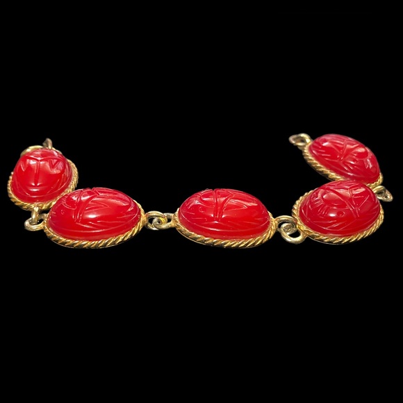 Vintage Red Czech Glass Egyptian Scarab bracelet beetle MCM costume jewelry - Picture 4 of 13
